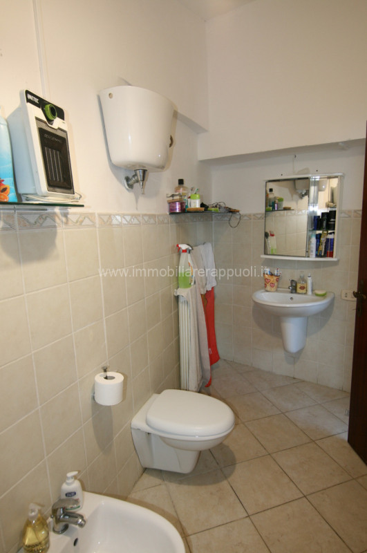 Immagine 6 di Casa indipendente in vendita  a Sinalunga