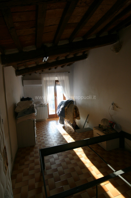 Immagine 8 di Casa indipendente in vendita  a Sinalunga
