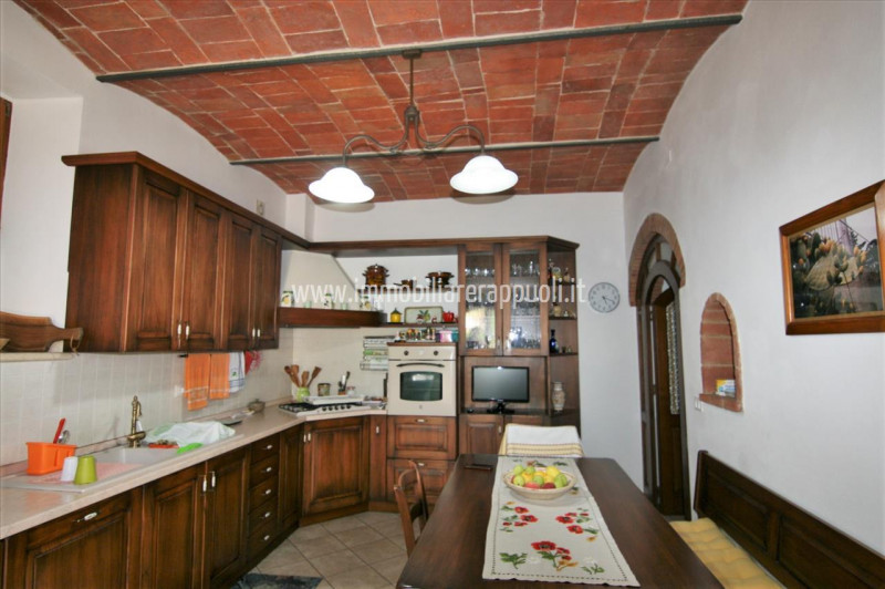 Immagine 29 di Rustico / casale in vendita  a Sinalunga