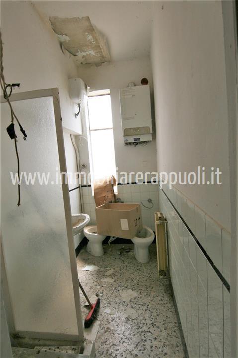 Immagine 4 di Appartamento in vendita  a Foiano Della Chiana