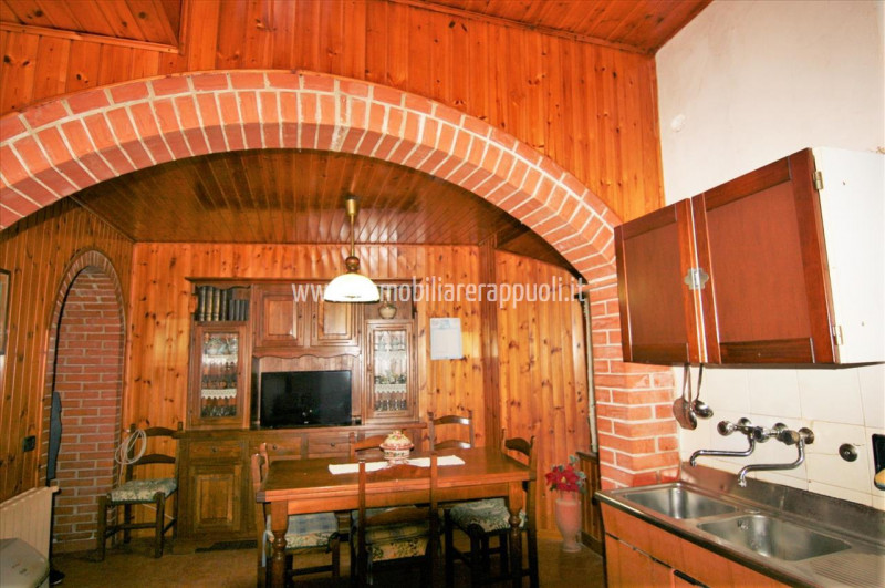 Immagine 1 di Casa indipendente in vendita  a Trequanda