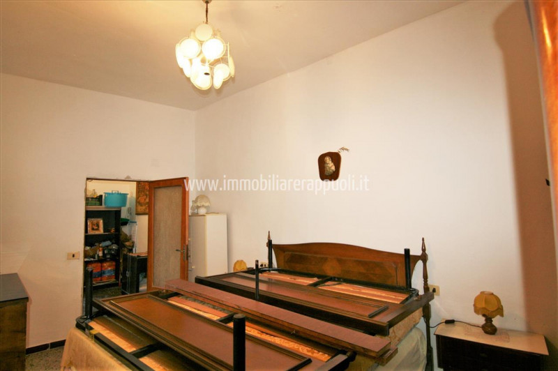 Immagine 3 di Casa indipendente in vendita  a Trequanda