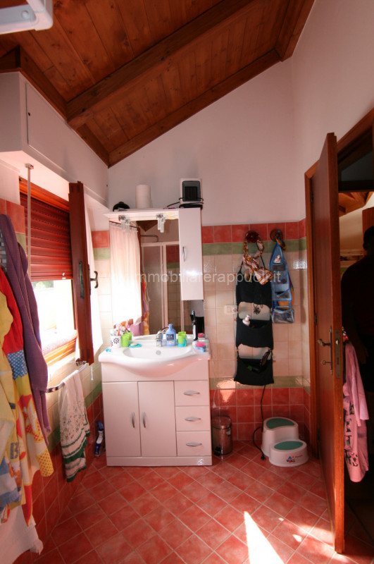 Immagine 5 di Villa in vendita  a Sarteano