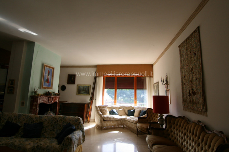 Immagine 8 di Villa in vendita  a Sarteano