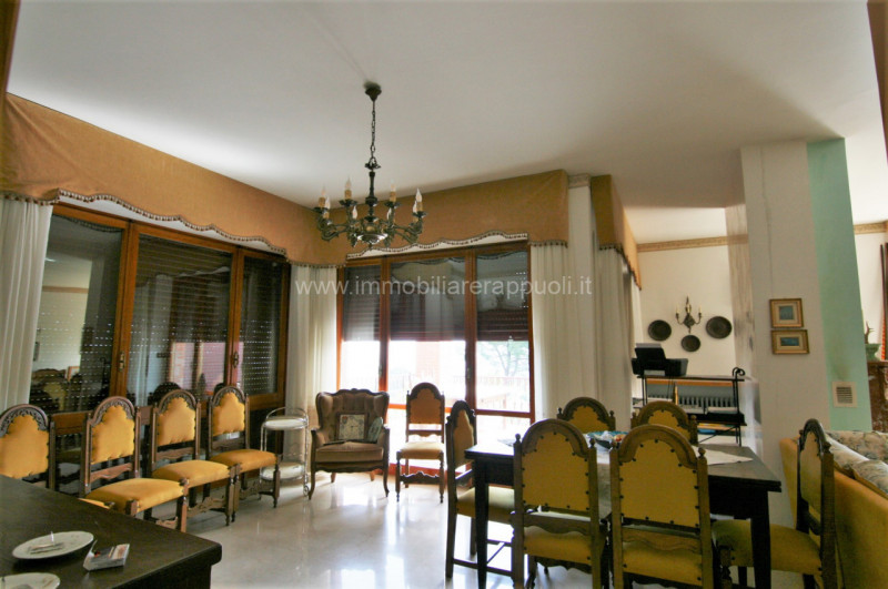 Immagine 11 di Villa in vendita  a Sarteano