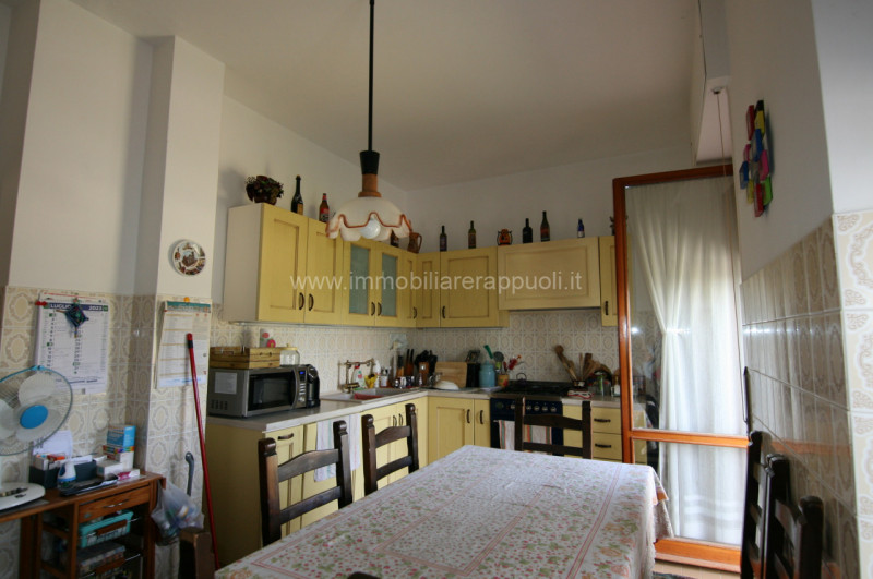 Immagine 13 di Villa in vendita  a Sarteano