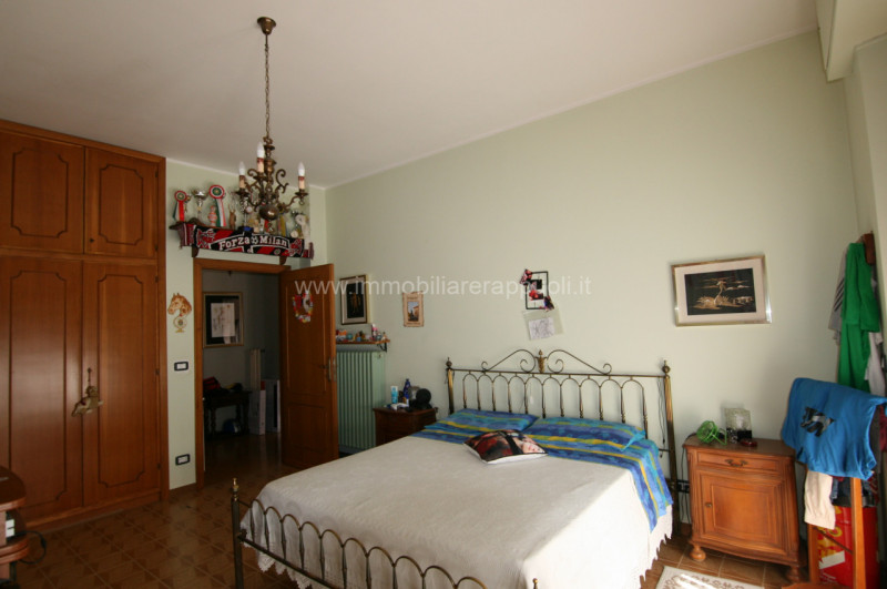 Immagine 18 di Villa in vendita  a Sarteano