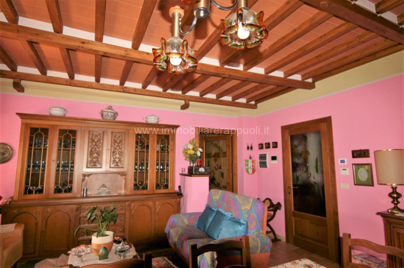 Immagine 22 di Villa in vendita  a Sarteano