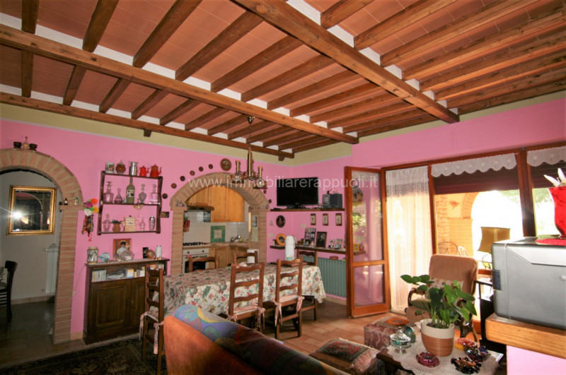 Immagine 23 di Villa in vendita  a Sarteano