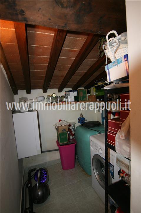 Immagine 4 di Villetta a schiera in vendita  a Sinalunga