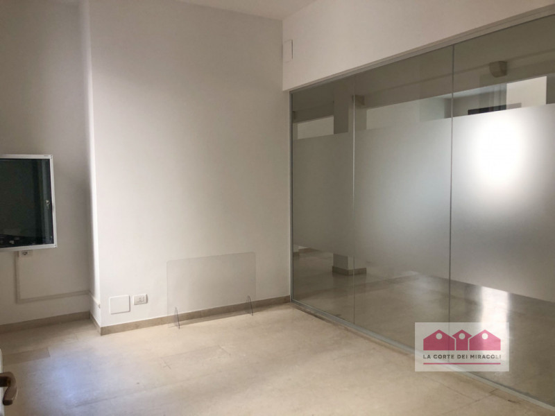 Immagine 9 di Ufficio in affitto  in Contrà frasche del gambero a Vicenza