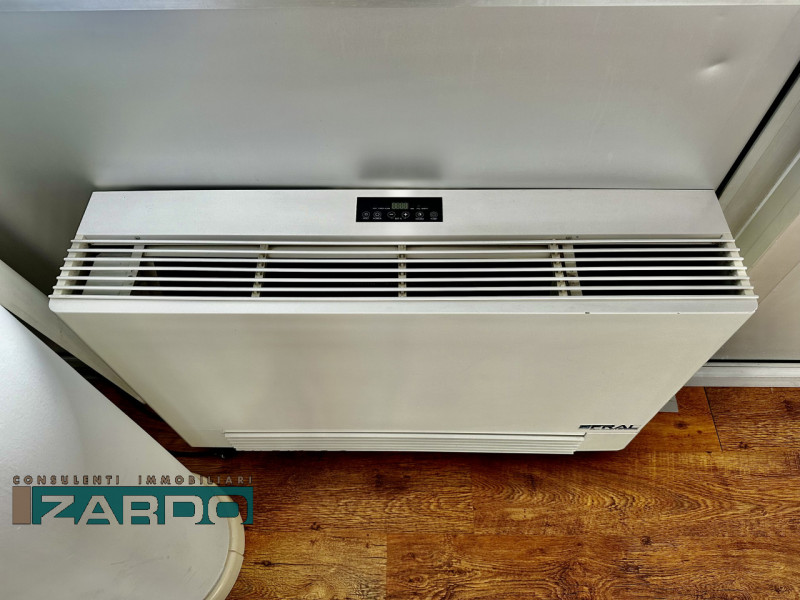 Immagine 7 di Ufficio in affitto  in ss245 a Castello Di Godego