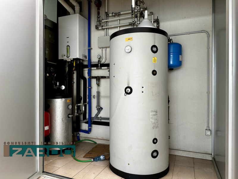 Immagine 15 di Ufficio in affitto  in ss245 a Castello Di Godego