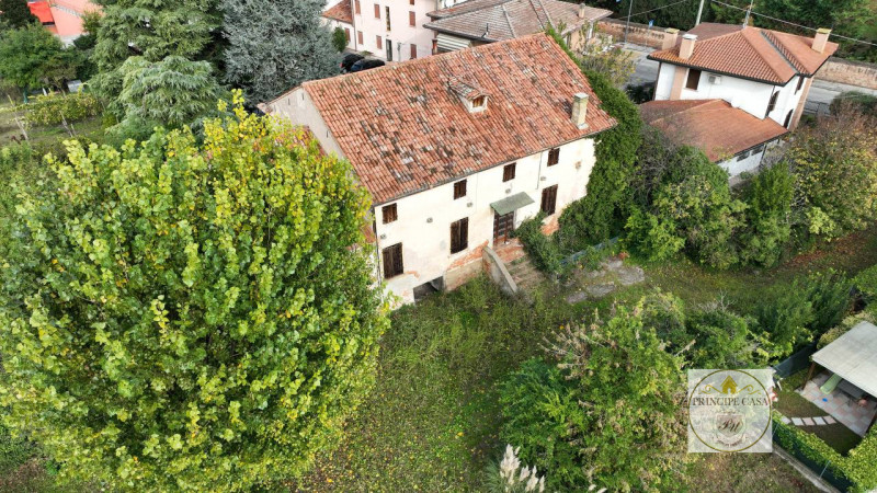 Immagine 2 di Villa in vendita  in via san matteo a San Pietro Viminario