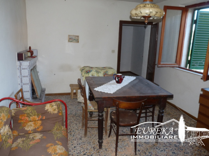 Immagine 5 di Appartamento in vendita  in Casamaggiore a Castiglione Del Lago