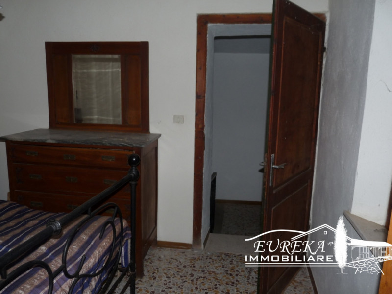 Immagine 8 di Appartamento in vendita  in Casamaggiore a Castiglione Del Lago