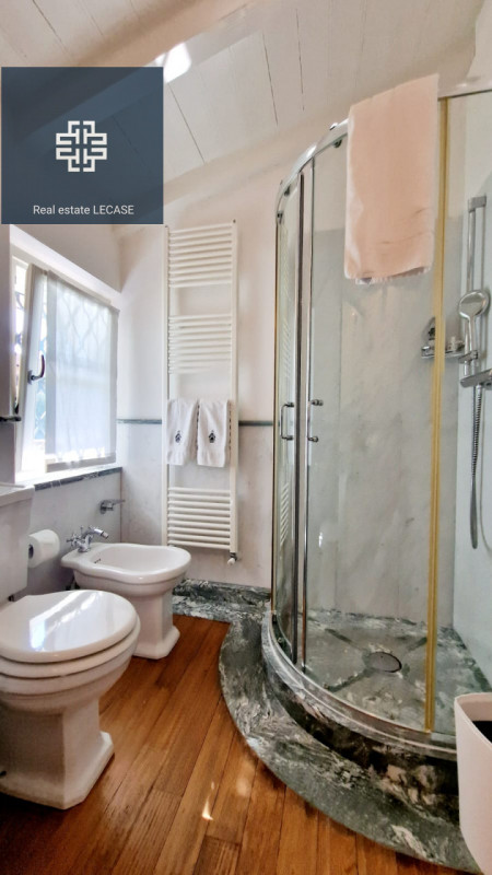 Immagine 13 di Villa in affitto  in via Spinetti a Forte Dei Marmi