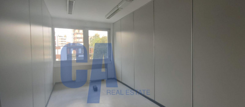 Immagine 24 di Ufficio in affitto  in VIA TONALE a Milano
