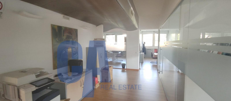 Immagine 3 di Ufficio in affitto  in VIA TONALE a Milano