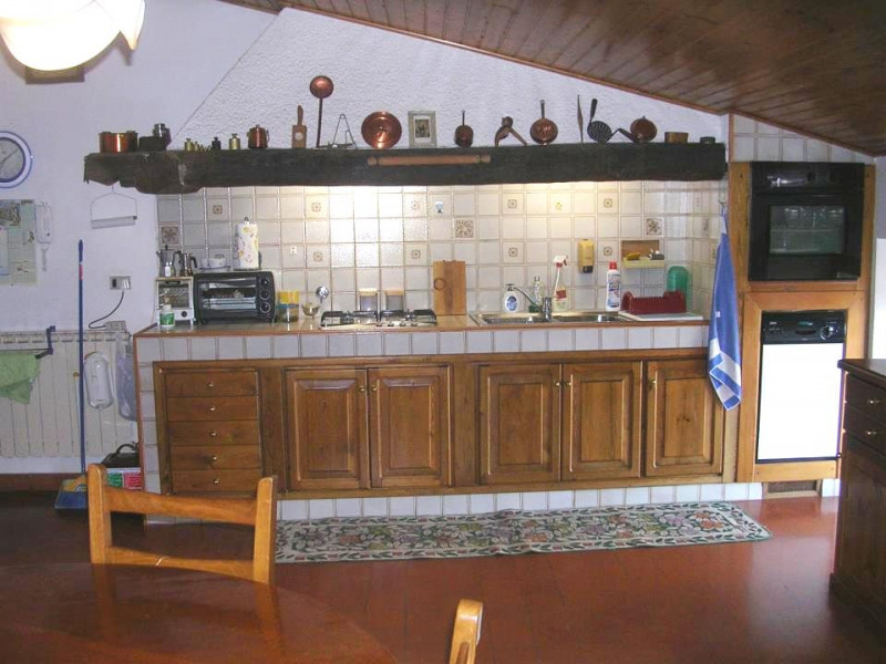 Immagine 4 di Appartamento in vendita  a Castiglione Del Lago