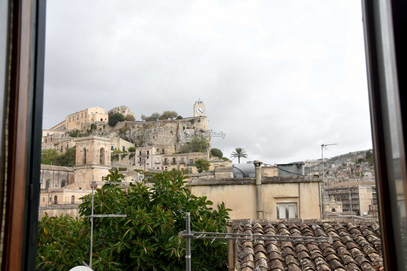 Immagine 11 di Casa indipendente in vendita  in Vicolo Terranova a Modica