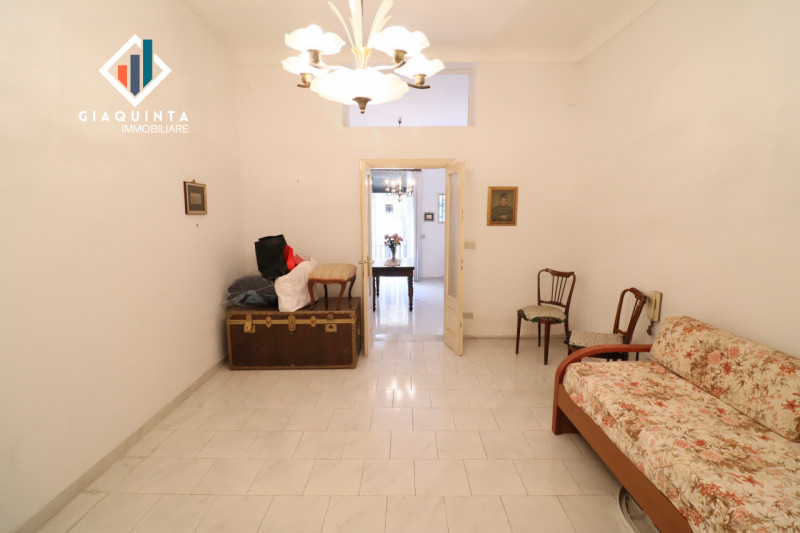 Immagine 4 di Appartamento in vendita  in vicolo San Vito n.03 a Palagonia