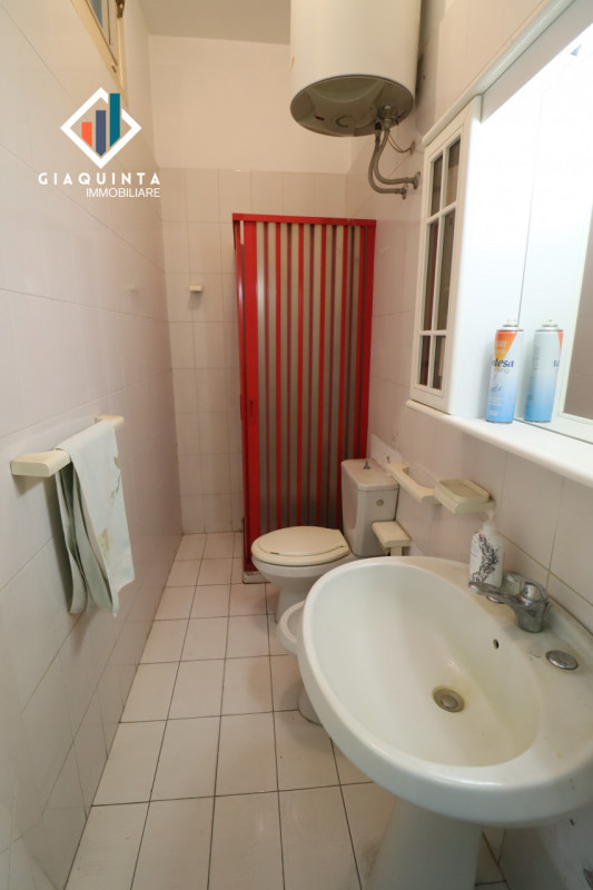 Immagine 6 di Appartamento in vendita  in vicolo San Vito n.03 a Palagonia