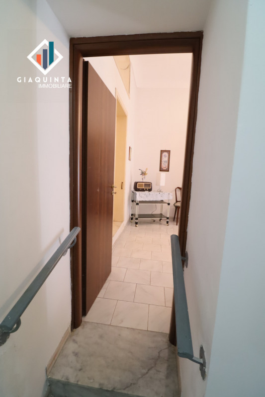 Immagine 7 di Appartamento in vendita  in vicolo San Vito n.03 a Palagonia