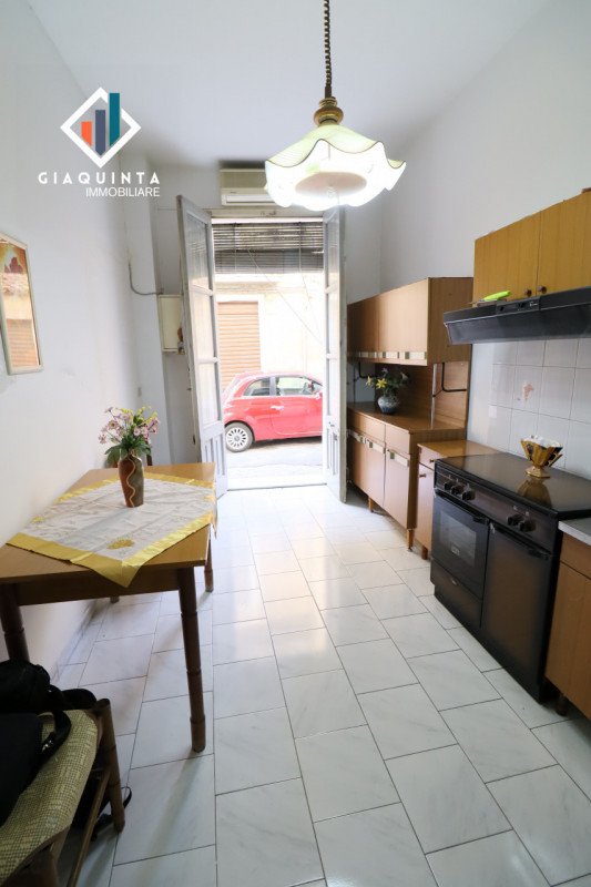 Immagine 12 di Appartamento in vendita  in vicolo San Vito n.03 a Palagonia