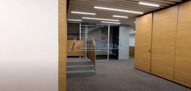 Immagine 20 di Ufficio in affitto  in VIA LOMAZZO PAOLO a Milano