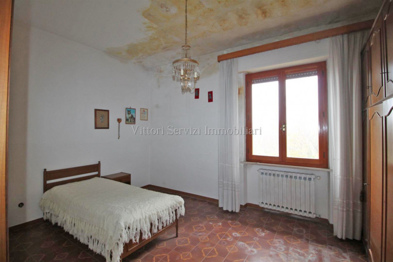 Immagine 11 di Casa indipendente in vendita  in via Basilicata a Torrita Di Siena