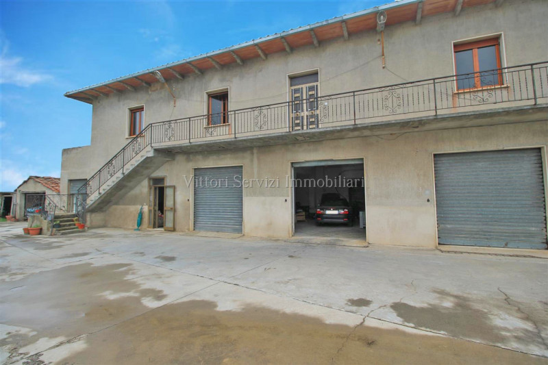 Immagine 21 di Casa indipendente in vendita  in via Basilicata a Torrita Di Siena