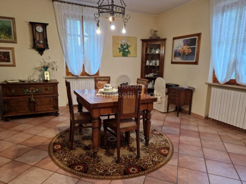 Immagine 30 di Villa in vendita  in roncosambaccio a Fano