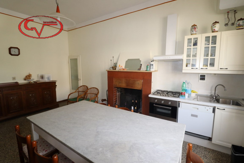 Immagine 2 di Appartamento in vendita  in via Dante Alighieri a Bucine