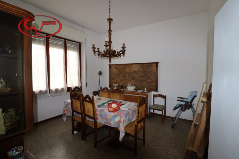 Immagine 5 di Appartamento in vendita  in via Dante Alighieri a Bucine