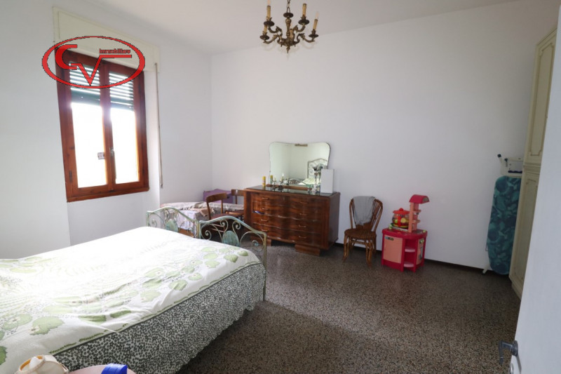 Immagine 9 di Appartamento in vendita  in via Dante Alighieri a Bucine