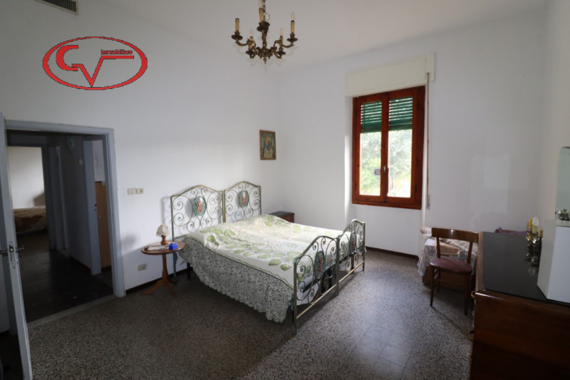 Immagine 10 di Appartamento in vendita  in via Dante Alighieri a Bucine