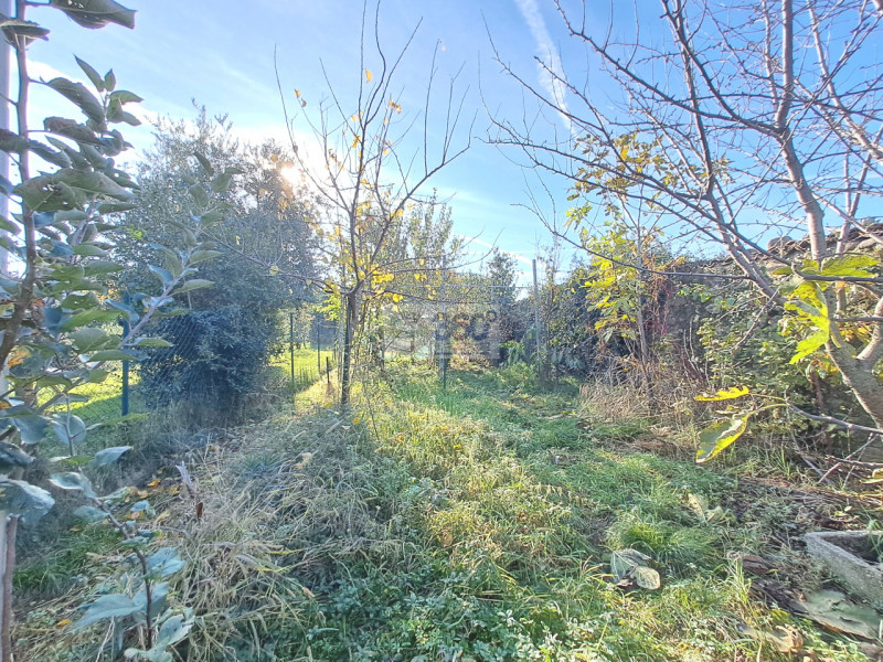 Immagine 12 di Casa indipendente in vendita  in Via S. Martino a Passirano