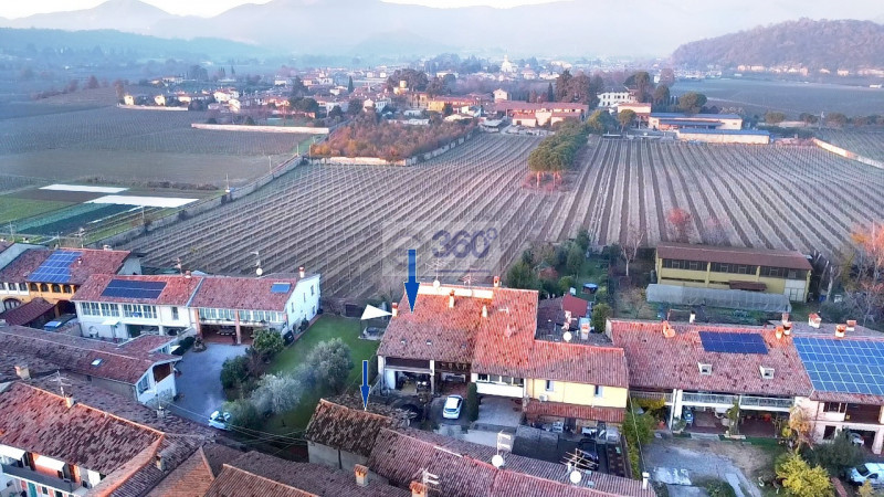 Immagine 15 di Casa indipendente in vendita  in Via S. Martino a Passirano