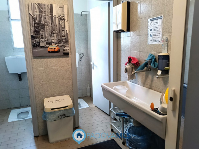 Immagine 8 di Capannone industriale in vendita  in via Bolzani a Masera' Di Padova