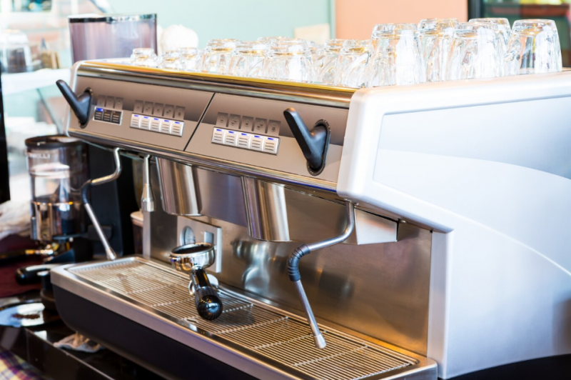 Immagine 2 di Attività commerciale in vendita  in Via Sidoli a Parma