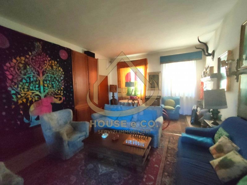 Immagine 3 di Villa in vendita  in Via Sanzio a Mortara