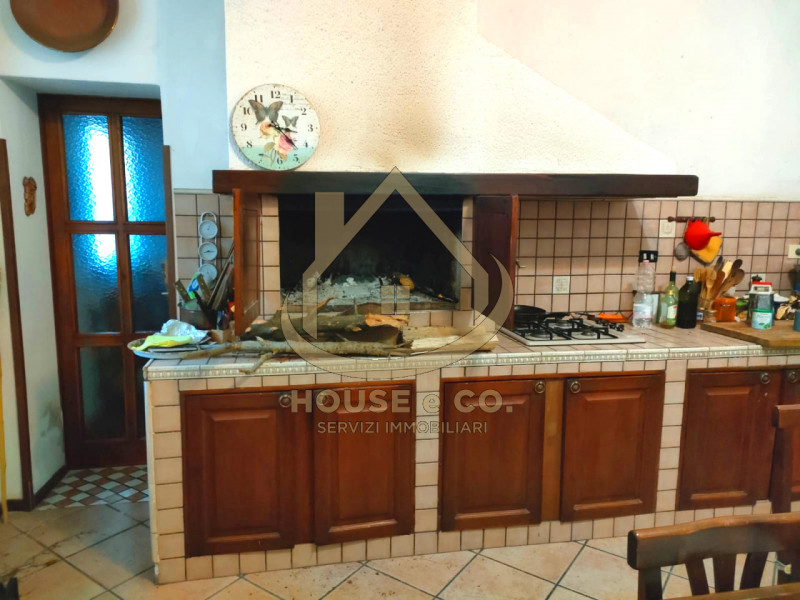 Immagine 7 di Villa in vendita  in Via Sanzio a Mortara