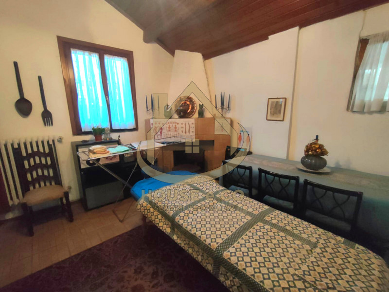 Immagine 10 di Villa in vendita  in Via Sanzio a Mortara