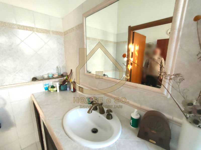 Immagine 13 di Villa in vendita  in Via Sanzio a Mortara