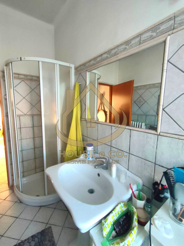 Immagine 22 di Villa in vendita  in Via Sanzio a Mortara