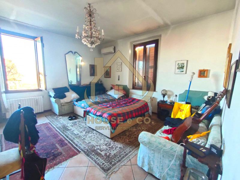 Immagine 24 di Villa in vendita  in Via Sanzio a Mortara