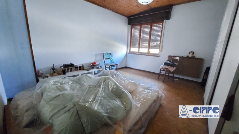 Immagine 4 di Casa indipendente in vendita  a Valbrenta