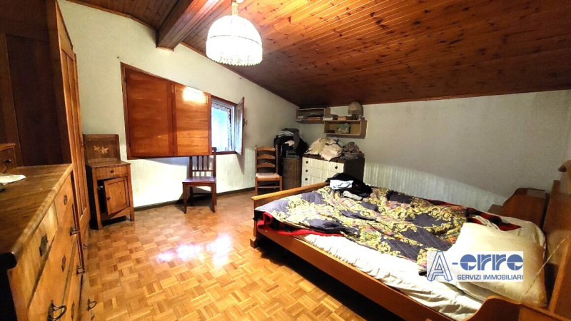 Immagine 7 di Casa indipendente in vendita  a Valbrenta