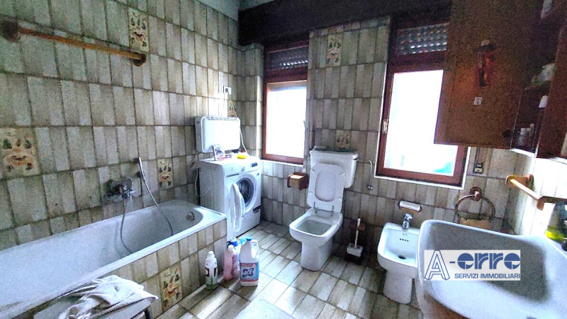 Immagine 13 di Casa indipendente in vendita  a Valbrenta